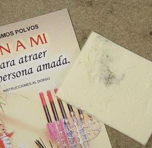 Legítimos Polvos Ven a Mí (Para atraer a la persona amada)
