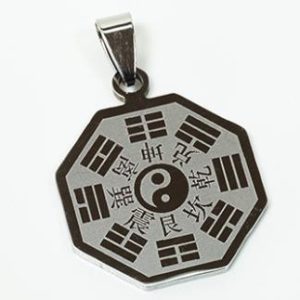 COLGANTE ACERO FENG SHUI 2,5 X 3,6 CM